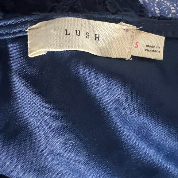 LUSH Navy Blue 3/4 Sleeve Scoop Neck Lined Solid Lace Dress Sz S - Picture 4 of 6